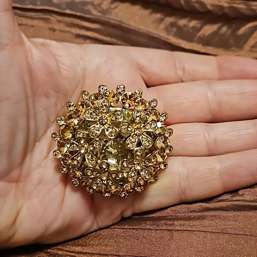 Stunning Crystal Floral Chunky Brooch Pin